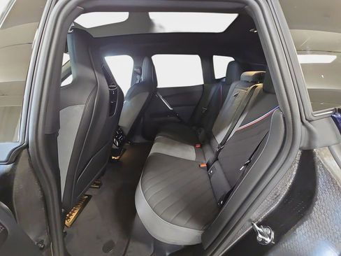 New 2026 BMW iX xDrive60 w/ M Sport Package image 9