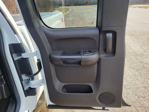 Used 2011 GMC Sierra 1500 SLT w/ All-Terrain Package image 26