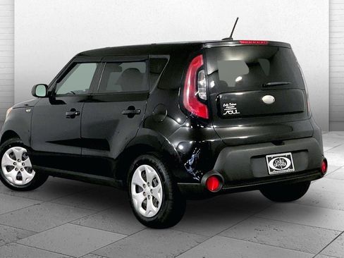 Used 2014 Kia Soul FWD image 11