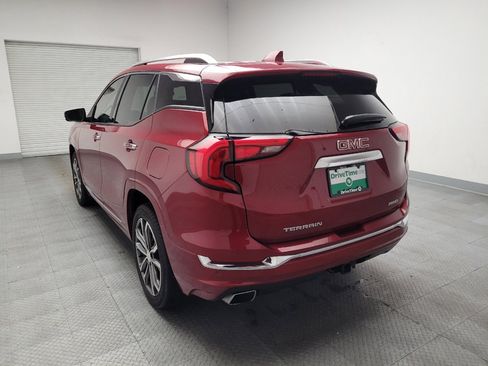 Used 2020 GMC Terrain Denali w/ Denali Premium Package AWD/4WD image 6