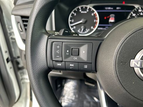 Used 2024 Nissan Rogue S AWD/4WD image 48