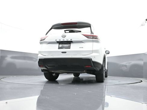 Used 2026 Nissan Rogue SV AWD/4WD image 42
