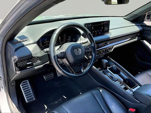 Used 2025 Honda Accord Sport image 14
