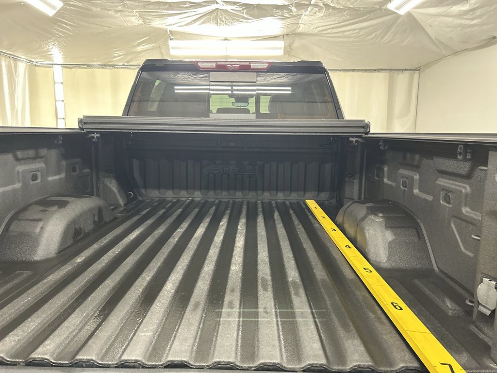 Used 2024 GMC Sierra 2500 AT4 w/ Technology Package AWD/4WD image 23