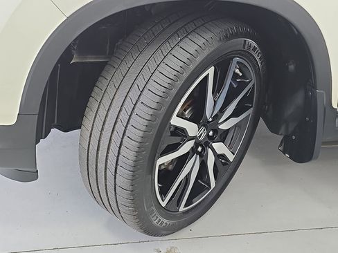 Used 2019 Honda Pilot Elite image 34