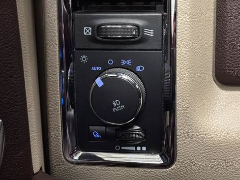 Used 2018 RAM 1500 Laramie AWD/4WD image 27