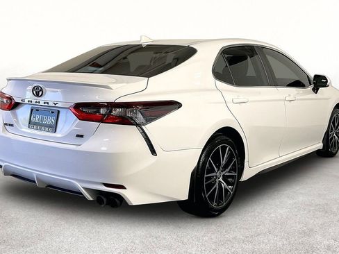 Used 2024 Toyota Camry SE w/ Convenience Package FWD image 2