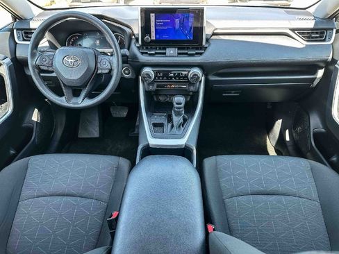 Used 2025 Toyota RAV4 XLE image 11