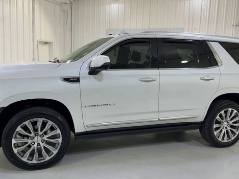 Used 2023 GMC Yukon Denali image 6