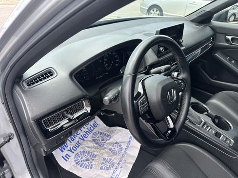 Used 2024 Honda Civic Sport image 11