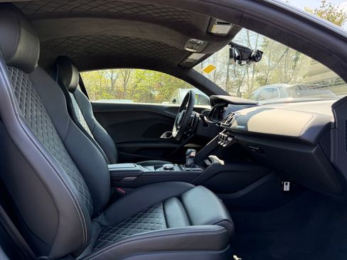Used 2017 Audi R8 V10 plus AWD/4WD image 14