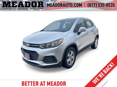 Used 2020 Chevrolet Trax LS image 1