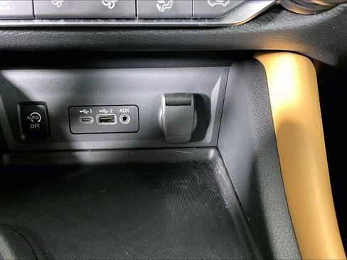 Certified 2025 Nissan Sentra SV w/ SV Premium Package image 33