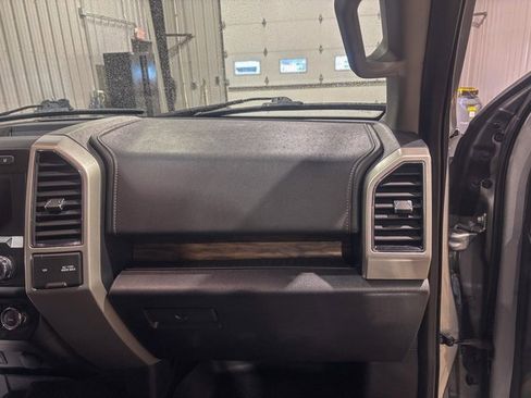 Used 2020 Ford F150 Lariat w/ FX4 Off-Road Package image 24