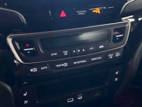 Certified 2024 Honda Passport Black Edition image 14