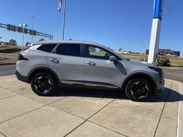 Used 2026 Kia Sportage EX AWD/4WD image 13