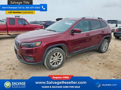 Used 2019 Jeep Cherokee Latitude w/ Popular Appearance Group