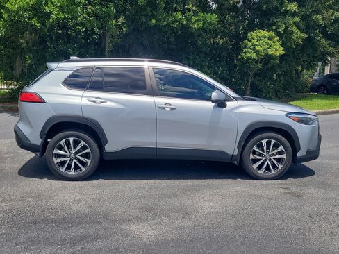 Certified 2023 Toyota Corolla Cross XLE w/ Convenience Package FWD image 8