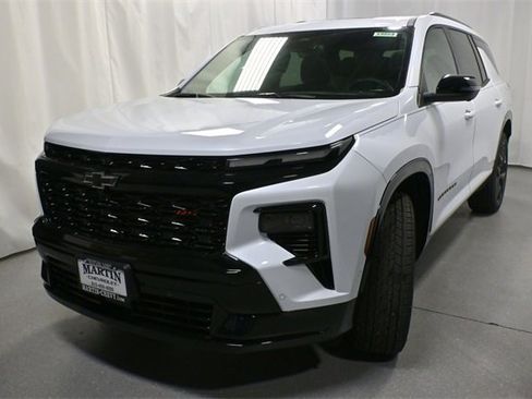New 2026 Chevrolet Traverse RS w/ LPO, Floor Liner Package image 8