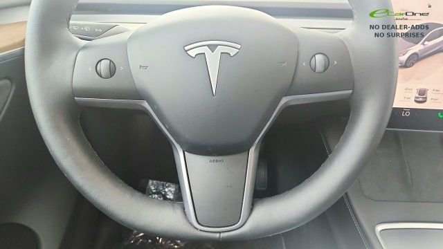 Used 2025 Tesla Model Y Long Range RWD image 44