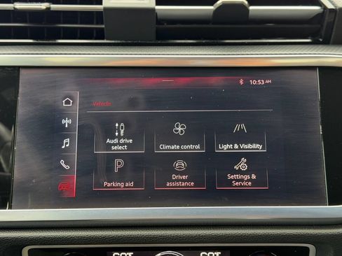 Used 2020 Audi Q3 2.0T Premium w/ Convenience Package AWD/4WD image 31
