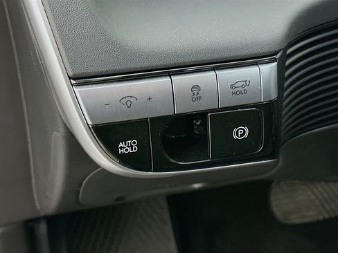 Used 2024 Hyundai Ioniq 5 SEL RWD image 17