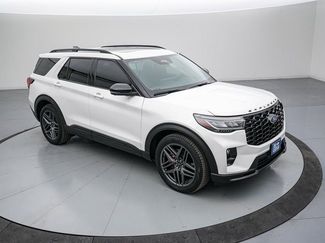 Certified 2025 Ford Explorer ST video 2