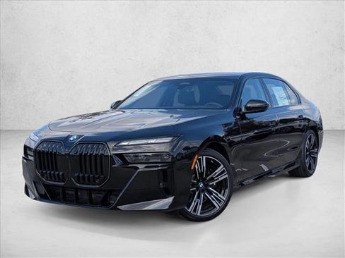 New 2026 BMW 740i image 1