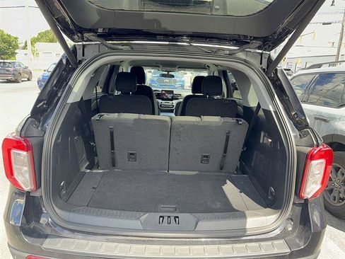 Used 2023 Ford Explorer XLT w/ Class IV Trailer Tow Package AWD/4WD image 5