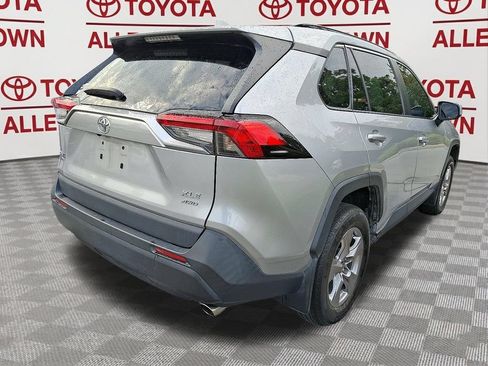 Used 2022 Toyota RAV4 XLE w/ Convenience Package AWD/4WD image 8