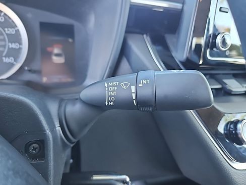 Used 2022 Toyota Corolla LE image 27