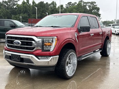 Used 2021 Ford F150 XLT w/ Equipment Group 302A High RWD image 9