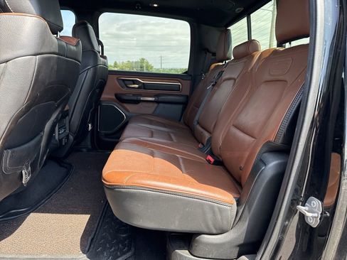 Used 2019 RAM 1500 Limited AWD/4WD image 9