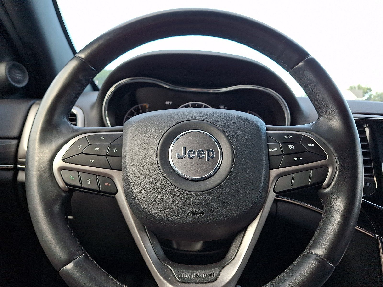 Used 2019 Jeep Grand Cherokee Limited AWD/4WD image 19