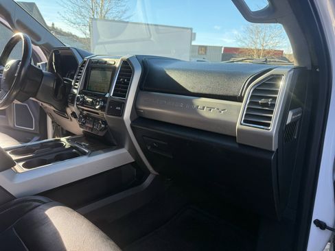Used 2017 Ford F350 Lariat w/ Lariat Ultimate Package image 17
