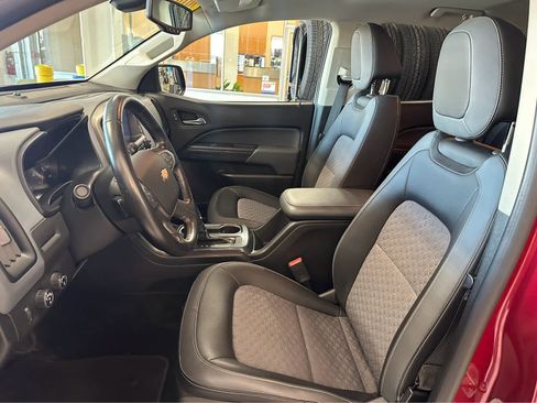 Used 2018 Chevrolet Colorado Z71 image 17