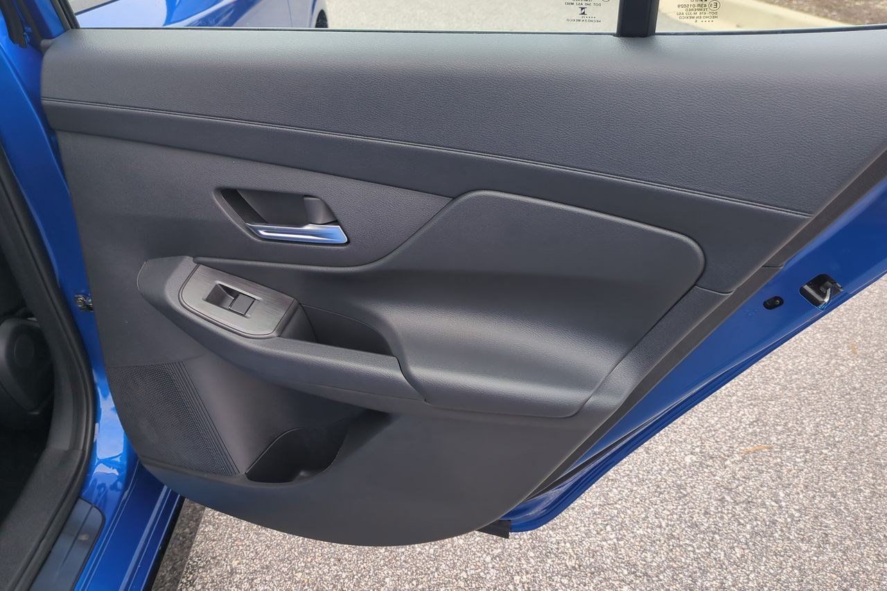 New 2026 Nissan Sentra SR w/ Floor Mat Package FWD image 31