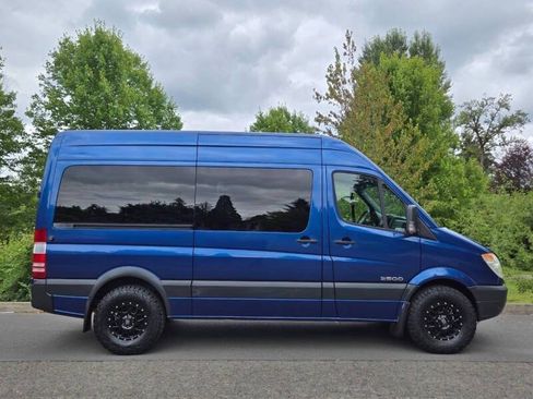 Used 2008 Dodge Sprinter 2500 w/ Accessory Group RWD image 6