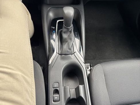 Used 2023 Toyota Corolla LE image 38