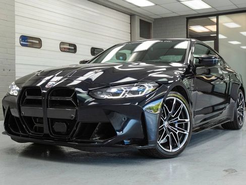 Used 2023 BMW M4 Competition RWD image 2