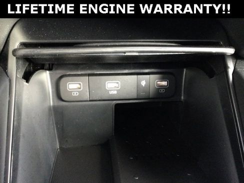 Used 2023 Kia Sorento X-Line EX image 19