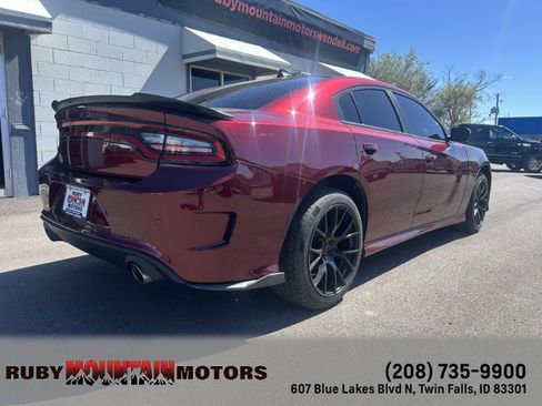 Used 2018 Dodge Charger R/T image 19
