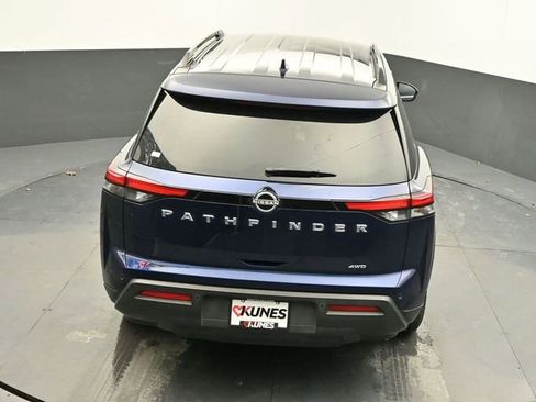 Used 2025 Nissan Pathfinder SV image 41
