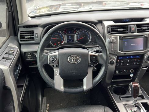 Used 2015 Toyota 4Runner Limited AWD/4WD image 11