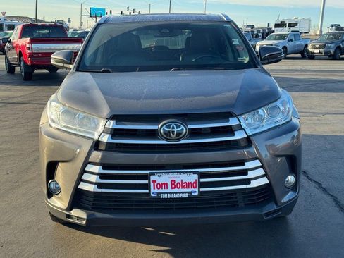 Used 2018 Toyota Highlander XLE w/ Protection Package #3 image 9