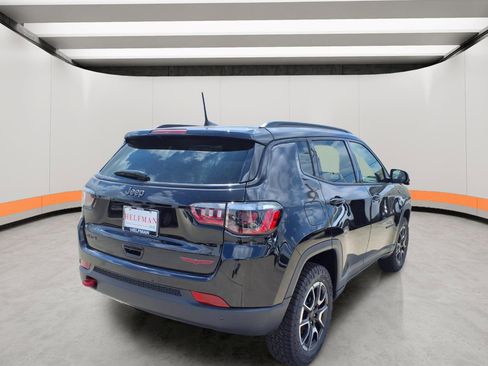 New 2026 Jeep Compass Trailhawk image 6