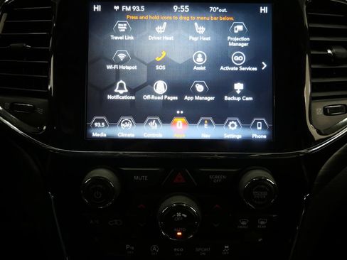 Used 2021 Jeep Grand Cherokee Laredo X AWD/4WD image 20