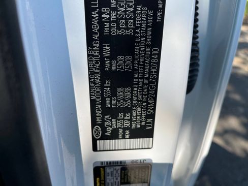 Used 2025 Hyundai Santa Fe SEL FWD image 31
