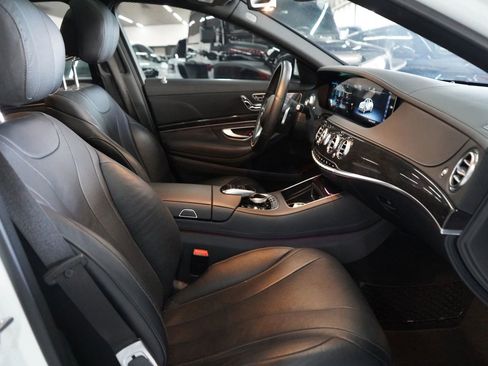 Used 2019 Mercedes-Benz S 450 Sedan image 19