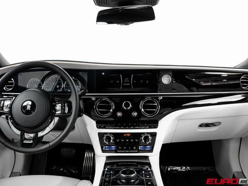 Used 2024 Rolls-Royce Ghost *STARLIGHT HEADLINER* image 26